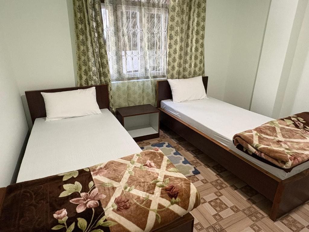 Twin Room with Private Bathroom room - Image 1