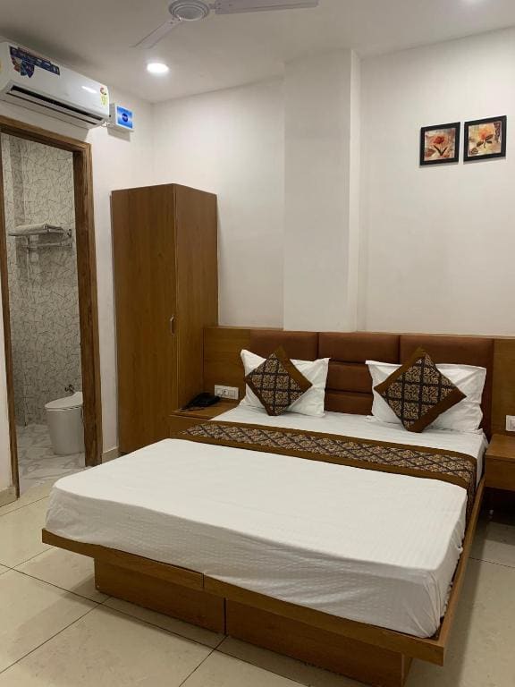 Deluxe Double Room room - Image 3