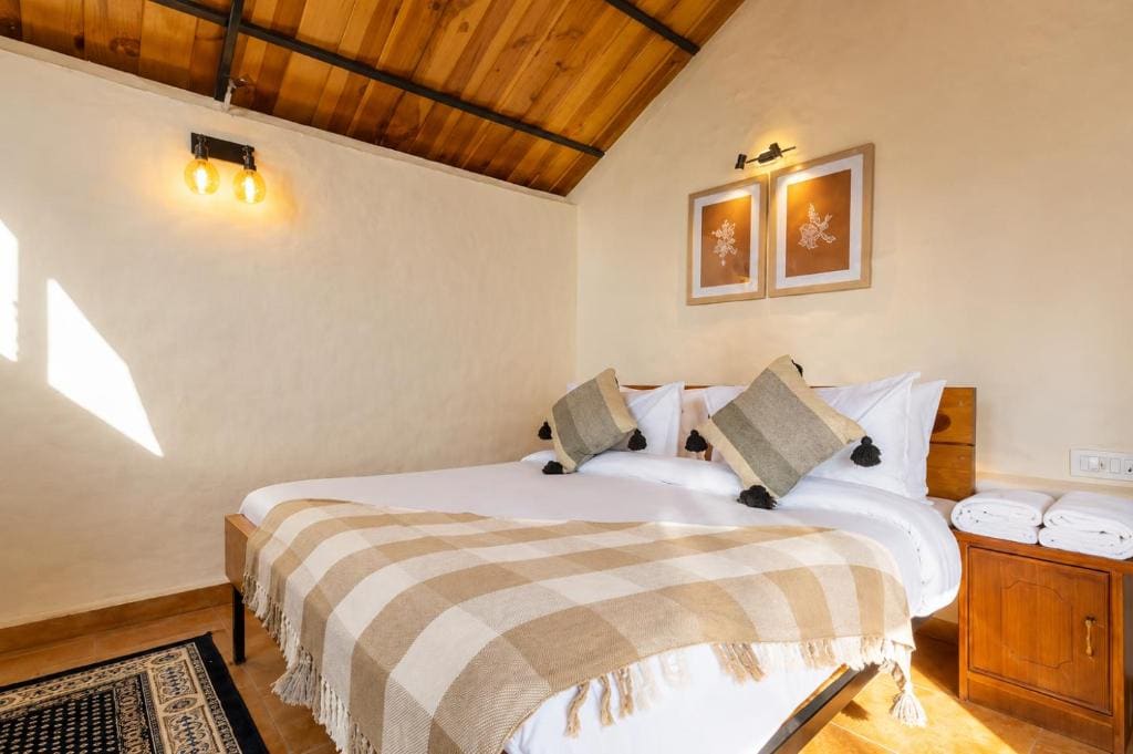 Standard Double Room room - Image 3