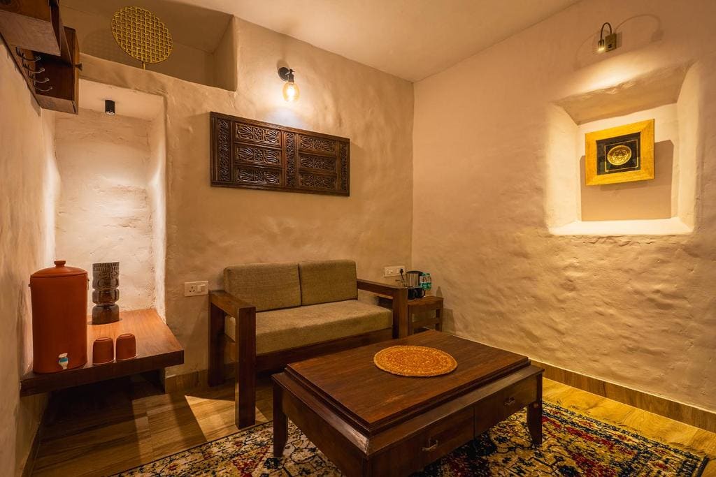 Family Room room - Image 2
