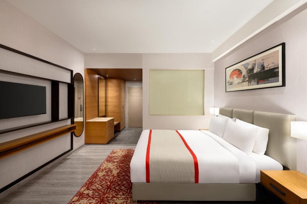 Accessible King Room room - Image 3