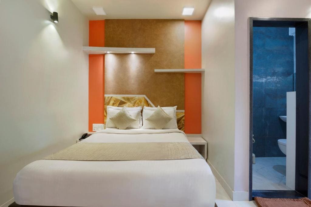 Deluxe Double Room room - Image 3