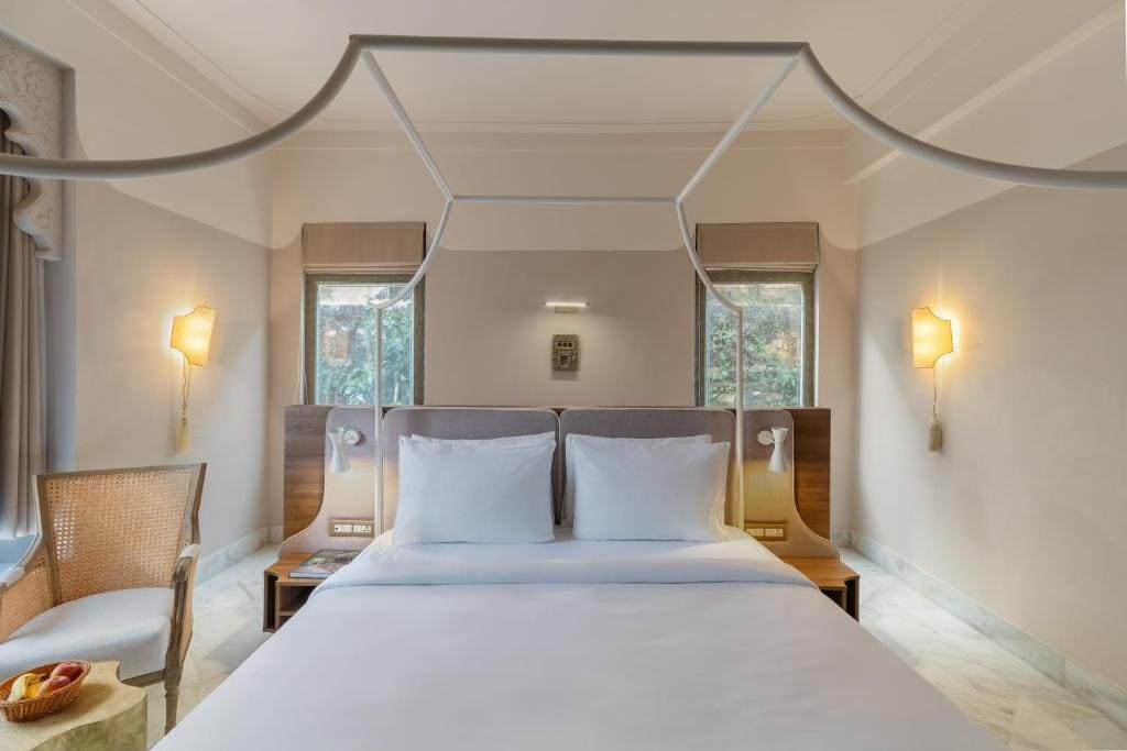 Premium King Room: 15% off on Food & Soft Beverage, Early checkin and Late Checkout upto 2hrs (Subject to Availability), 2 pints of Beer (till 30th Sep) room - Image 3