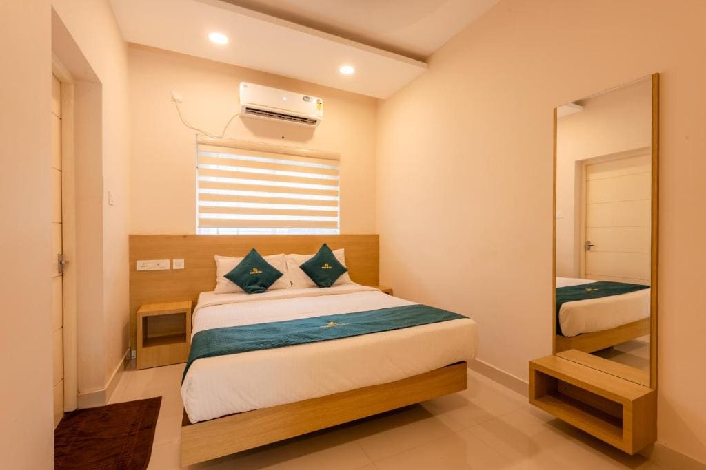 One-Bedroom Apartment room - Image 3