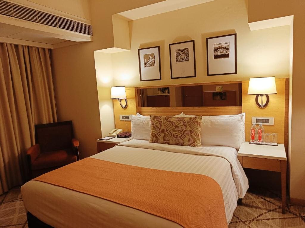 Standard Room 1 Double Bed room - Image 3