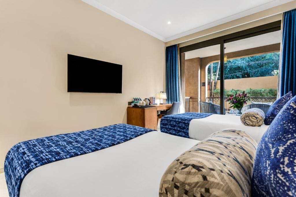 Deluxe Twin Room room - Image 2