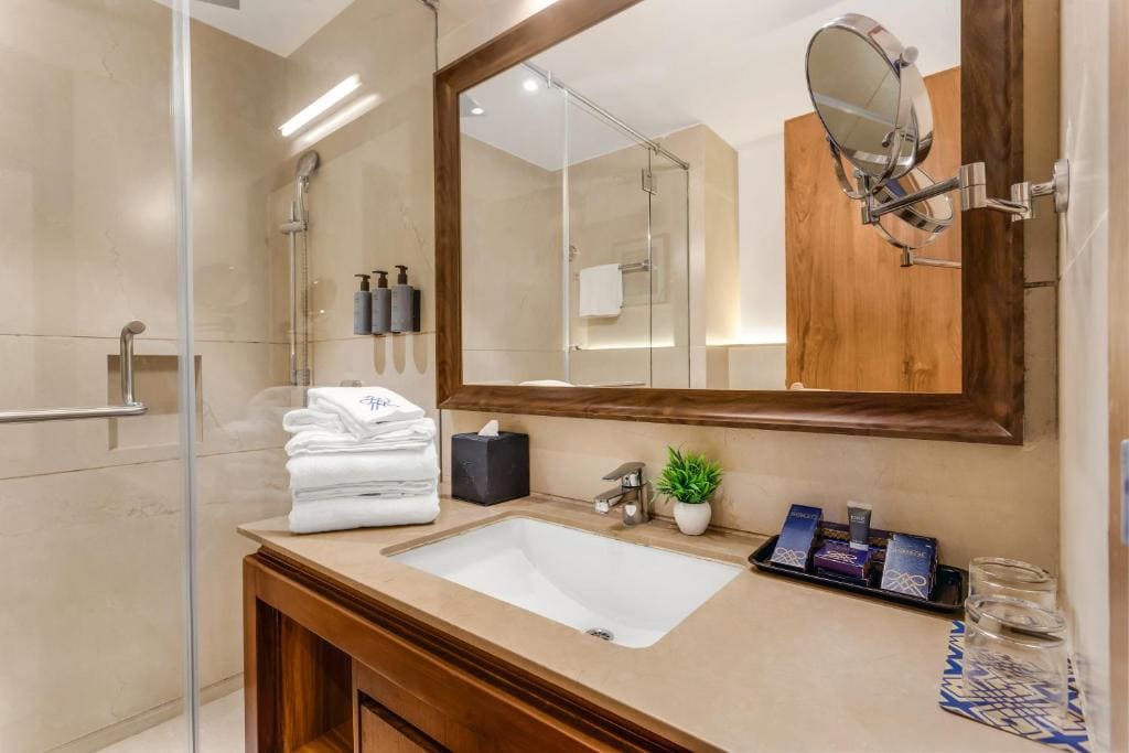 Premium Double Room with Pool View room - Image 1