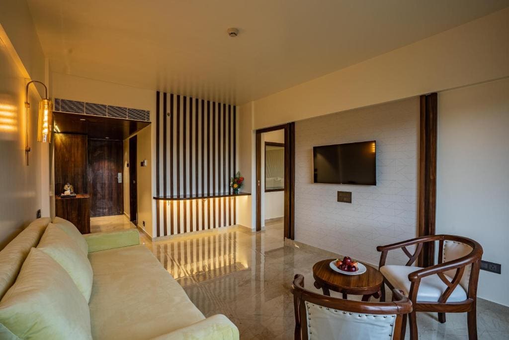 Suite room - Image 3