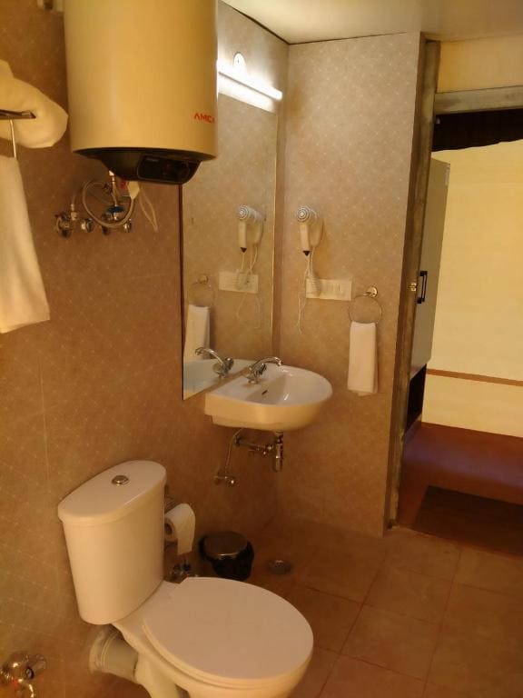 Tent room - Image 3