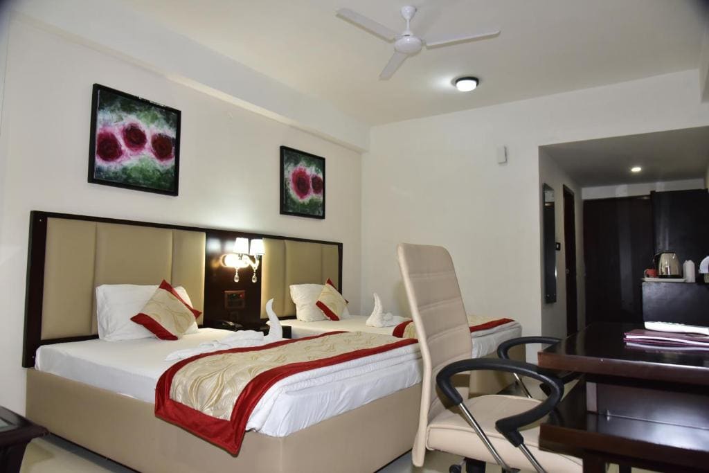 Deluxe Double Room room - Image 2