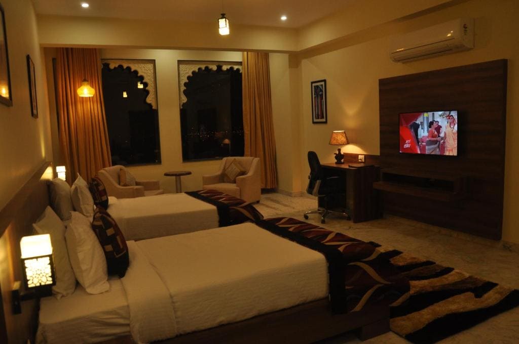 Premier Twin Room room - Image 3