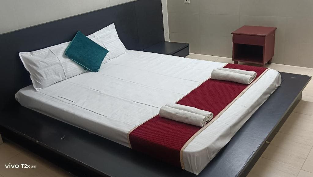 Standard Double Room room - Image 2