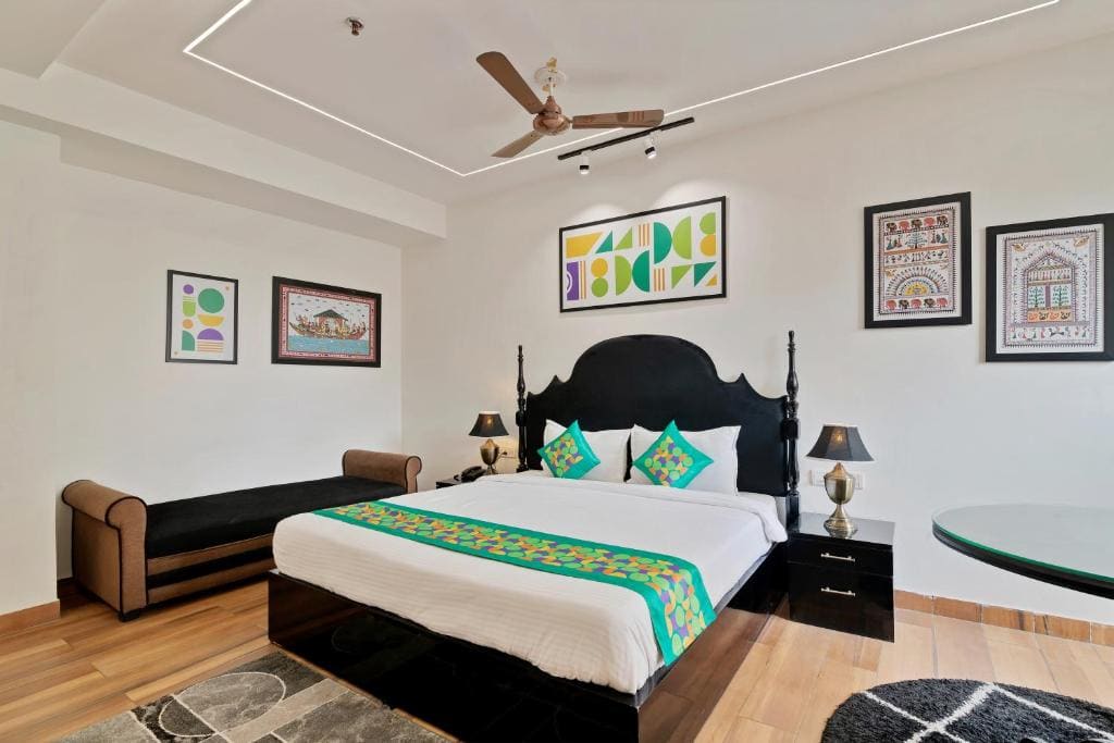 Spacious Superior Room room - Image 3
