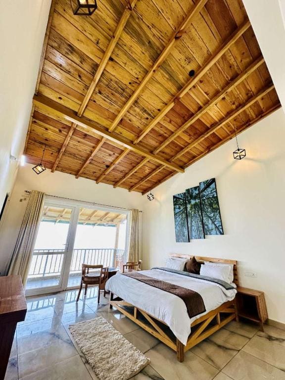 Double Room with Mountain View room - Image 3