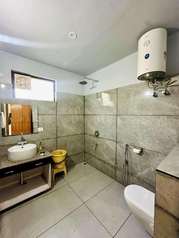 Double Room with Mountain View room - Image 1