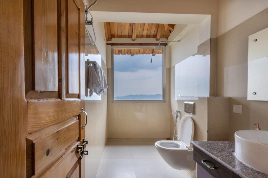 Suite with Mountain View room - Image 3