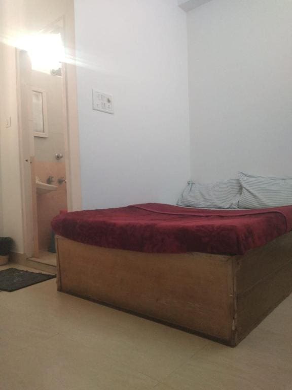 Standard Single Room room - Image 2