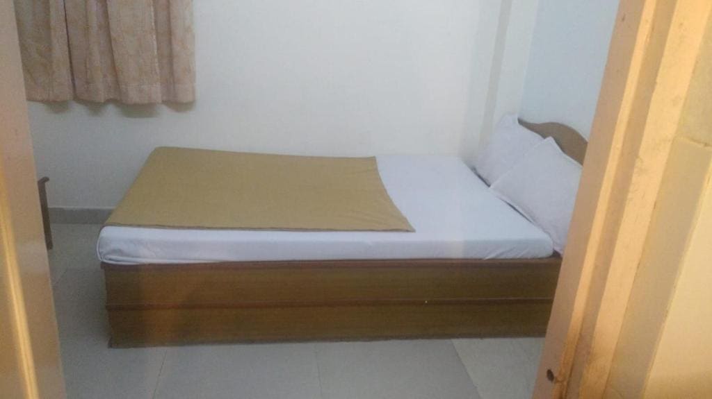 Budget Double Room room - Image 2