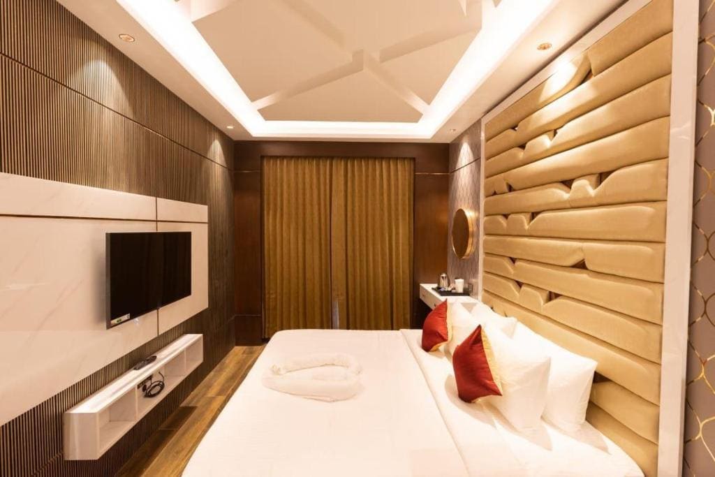Deluxe Double Room room - Image 3
