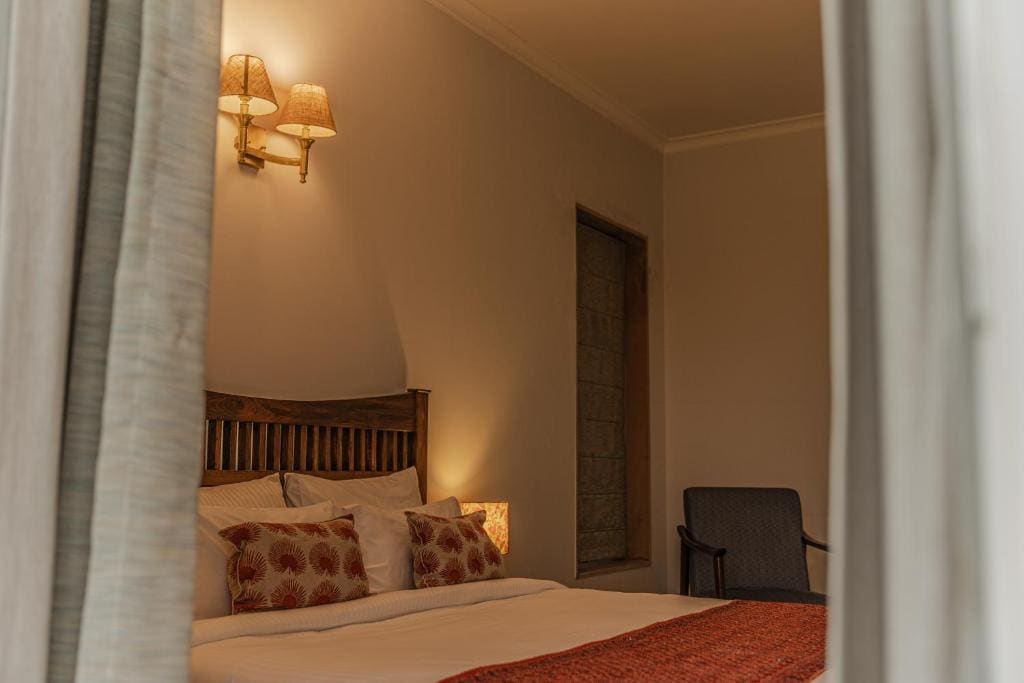 Heritage Balcony Suite room - Image 3