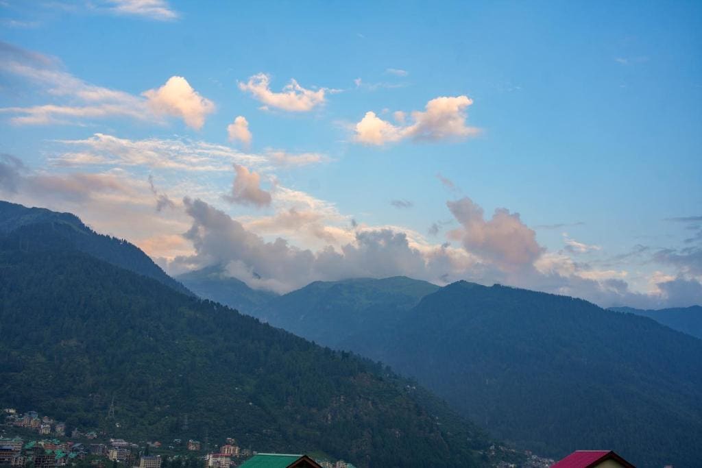 Suite with Mountain View room - Image 2