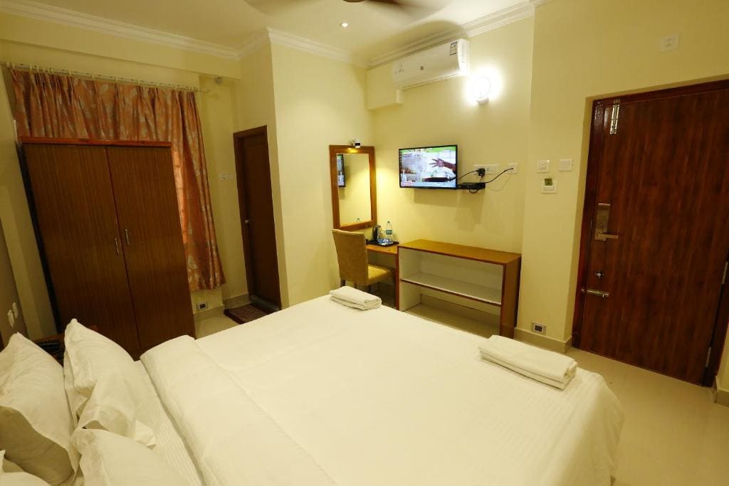 Standard Double Room room - Image 2