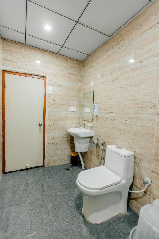 Standard Double Room room - Image 3