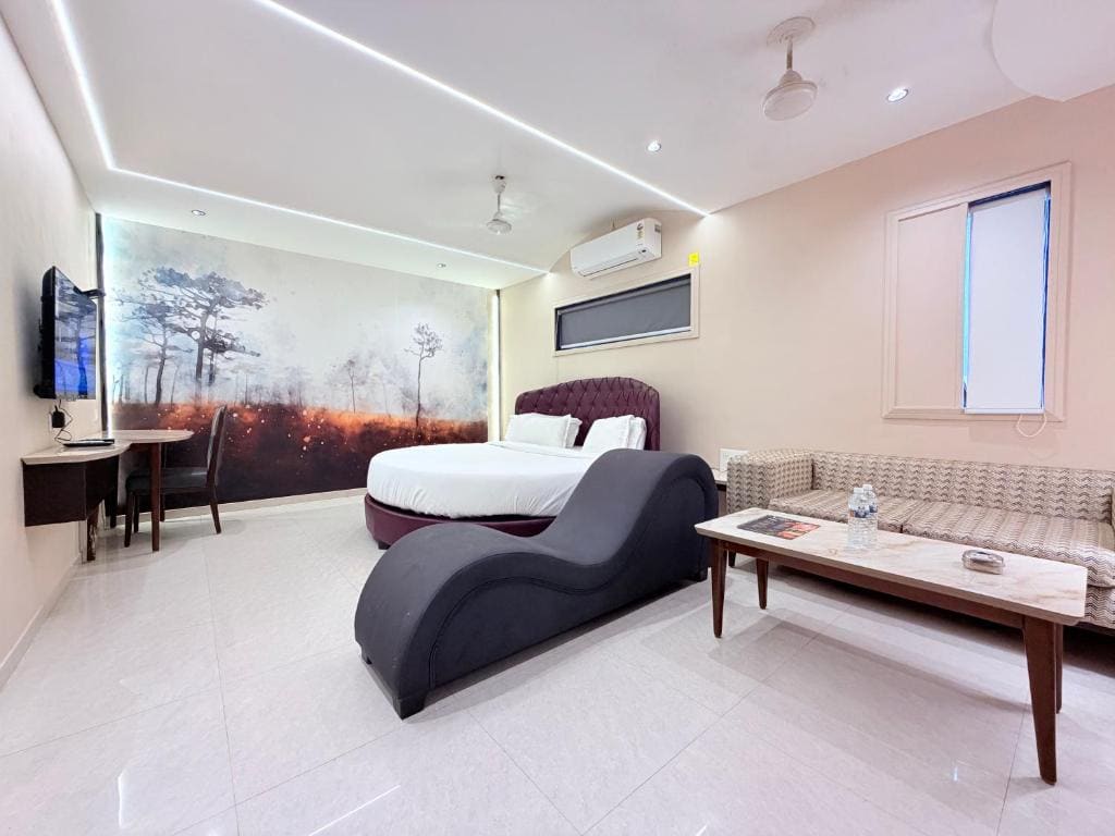 King Suite room - Image 3