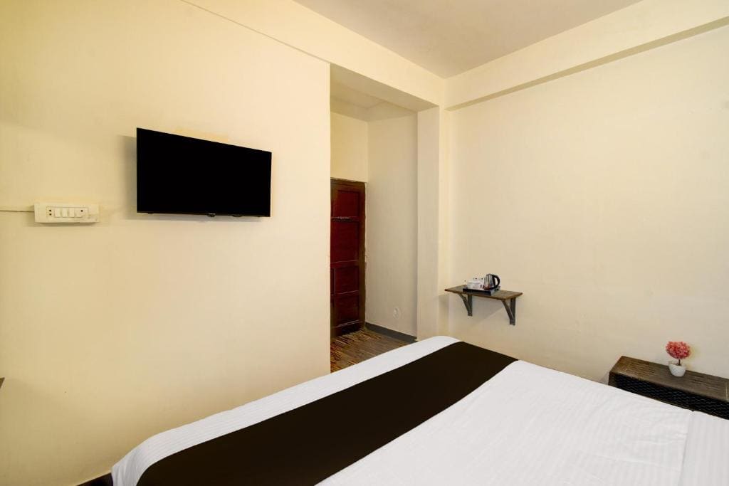 Classic Triple Room room - Image 3