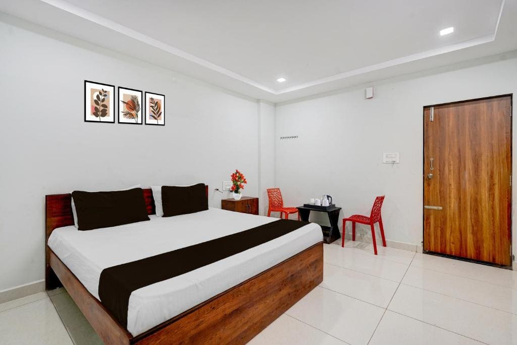 Classic Triple Room room - Image 2