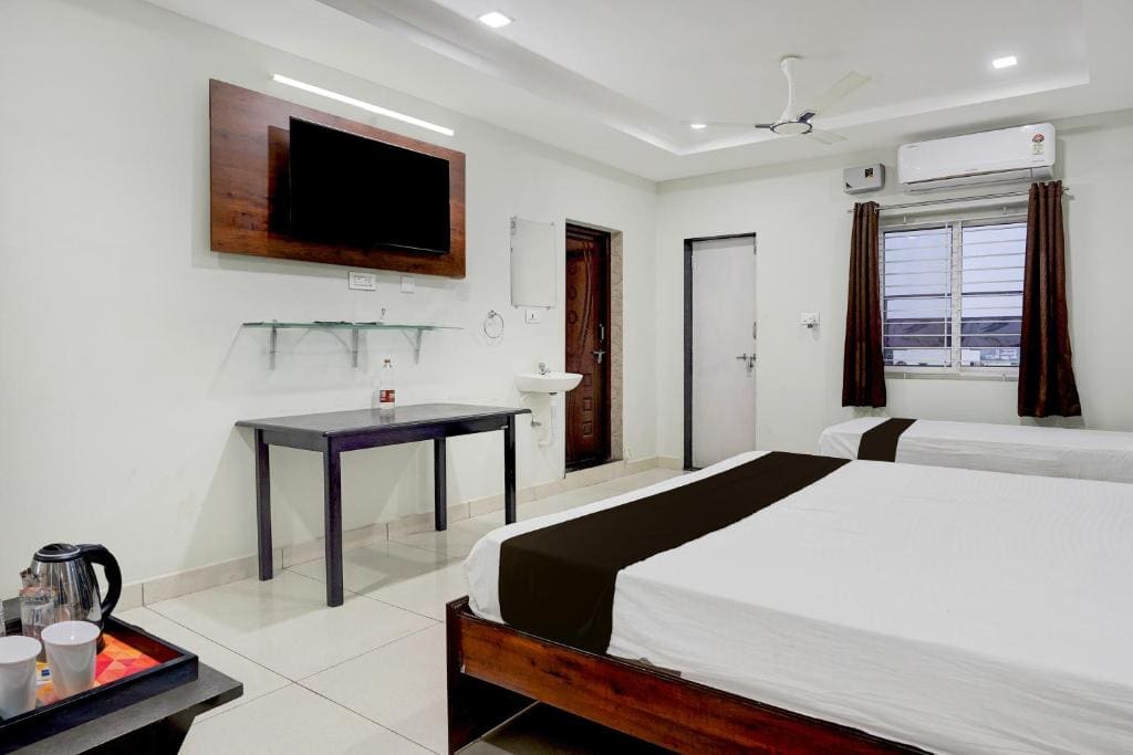 Deluxe Triple Room room - Image 2
