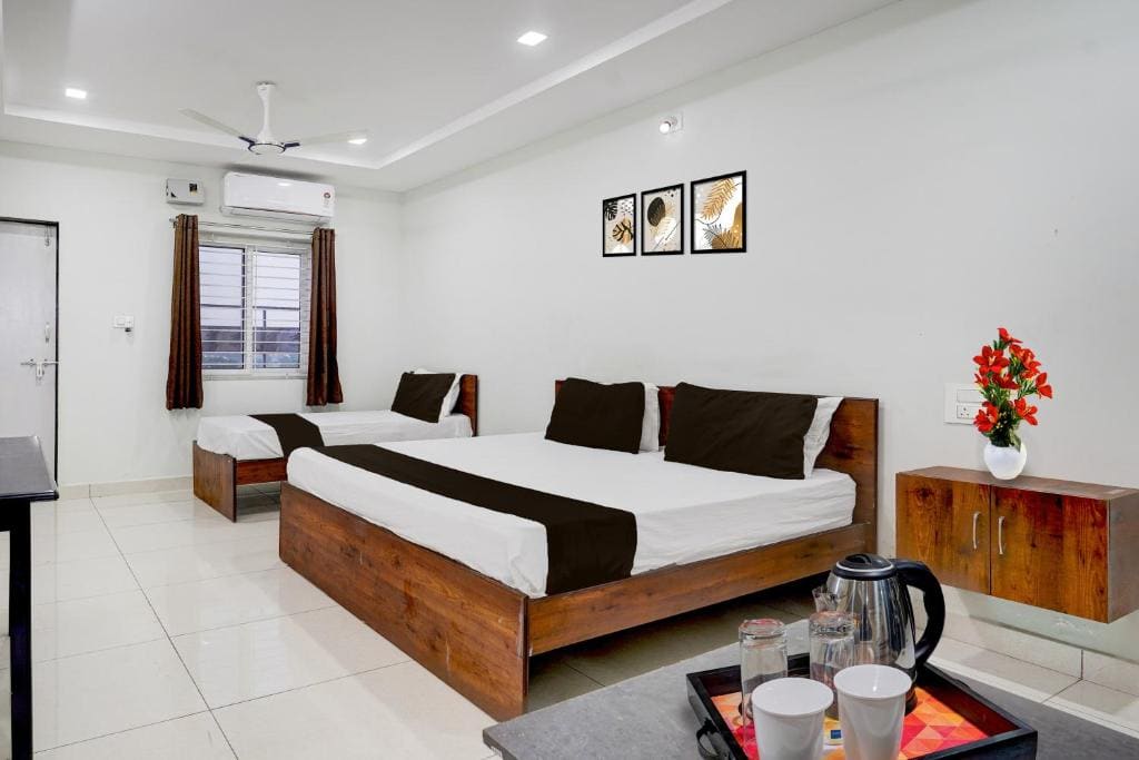 Classic Triple Room room - Image 3