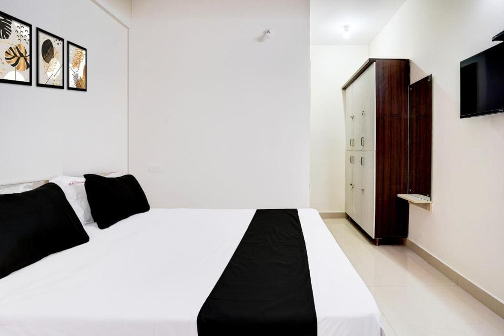 Classic Triple Room room - Image 2