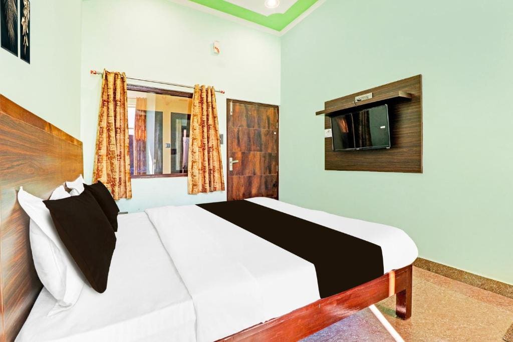 Classic Triple Room room - Image 3