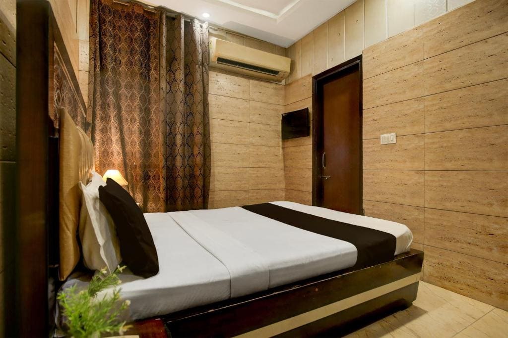 Classic Triple Room room - Image 3