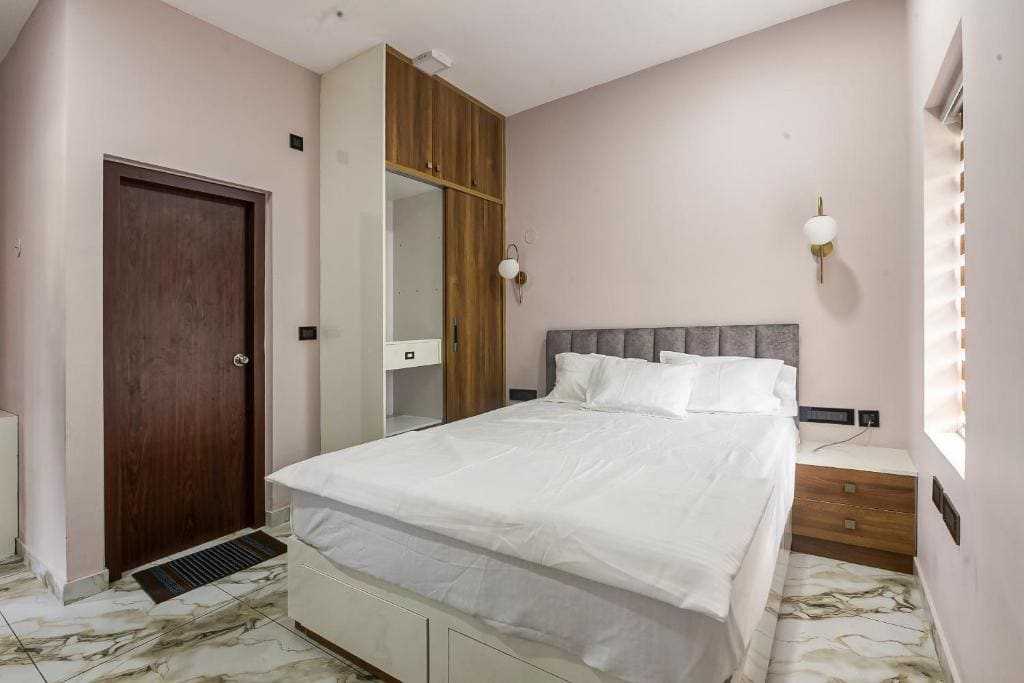 Deluxe Room room - Image 2
