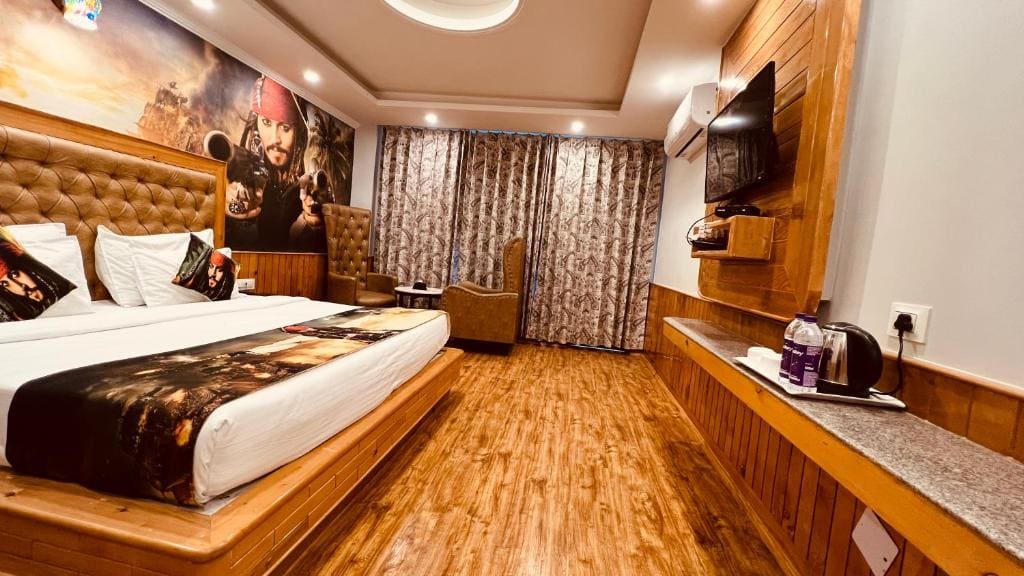 Double Room with Mountain View room - Image 1
