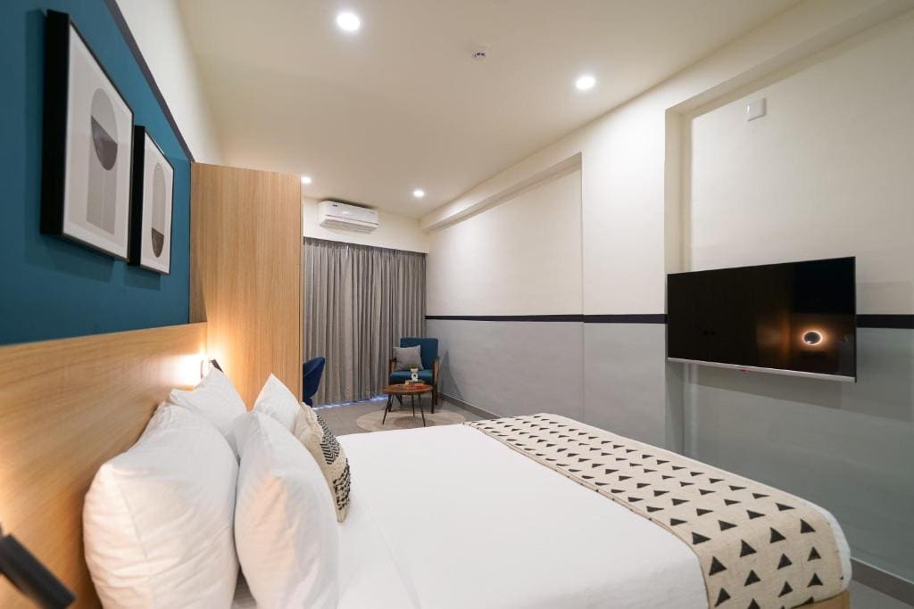 Deluxe Room room - Image 1