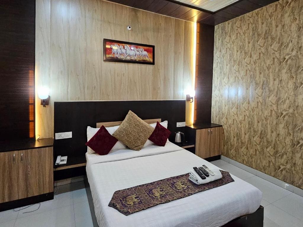 Double Room with Garden View room - Image 1
