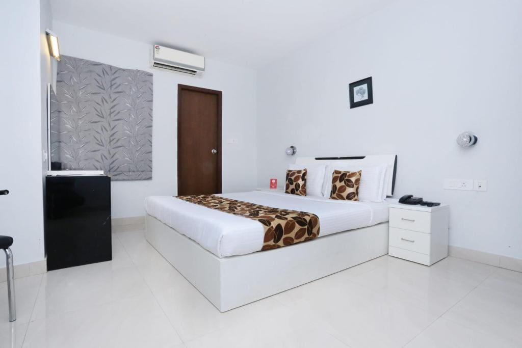 Classic Triple Room room - Image 2