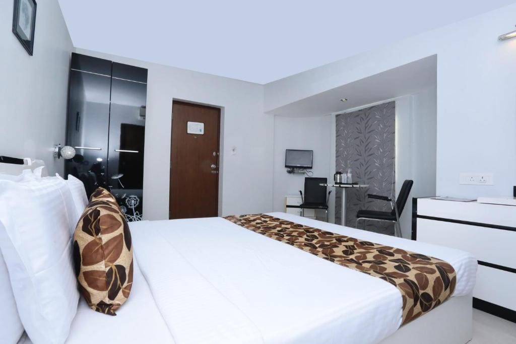 Classic Triple Room room - Image 1