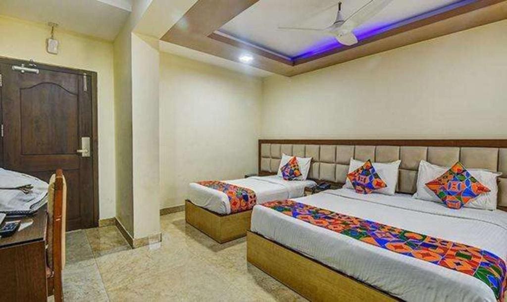 Deluxe Room room - Image 1