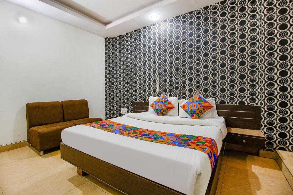 Deluxe Room room - Image 1