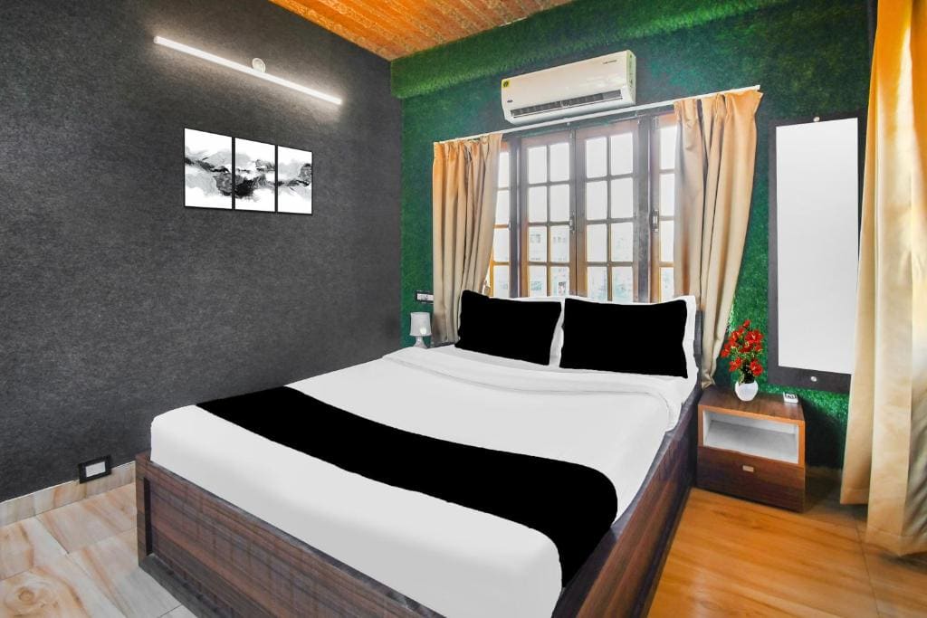 Classic Triple Room room - Image 1
