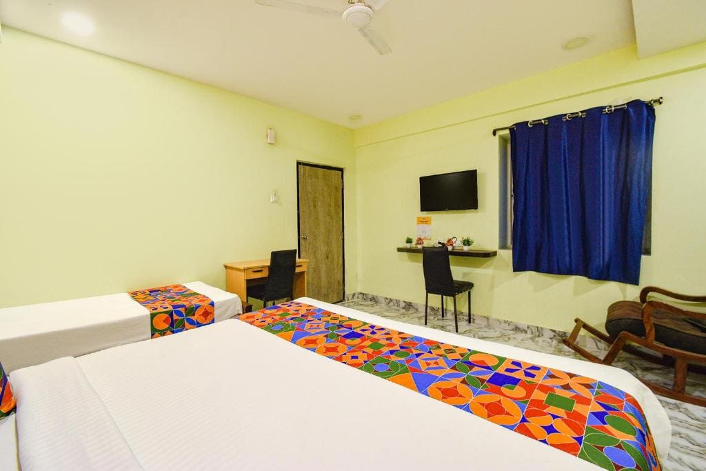 Deluxe Room room - Image 3