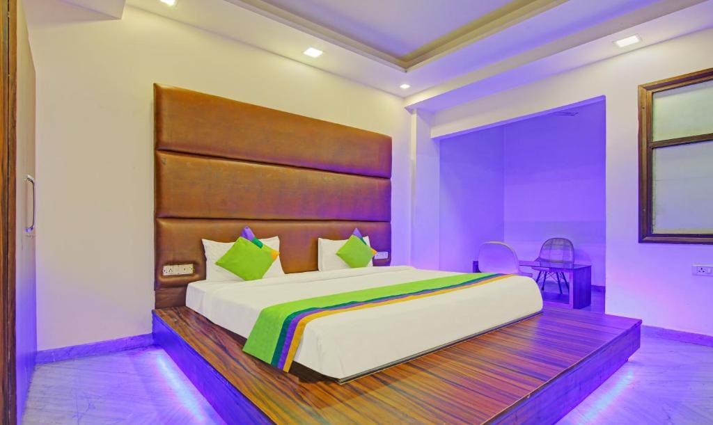 Deluxe Room room - Image 1