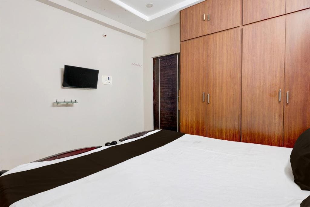 Classic Triple Room room - Image 3