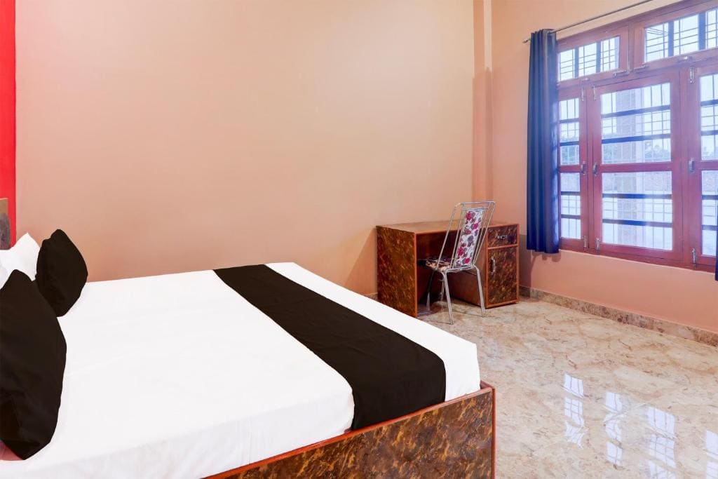 Classic Triple Room room - Image 3