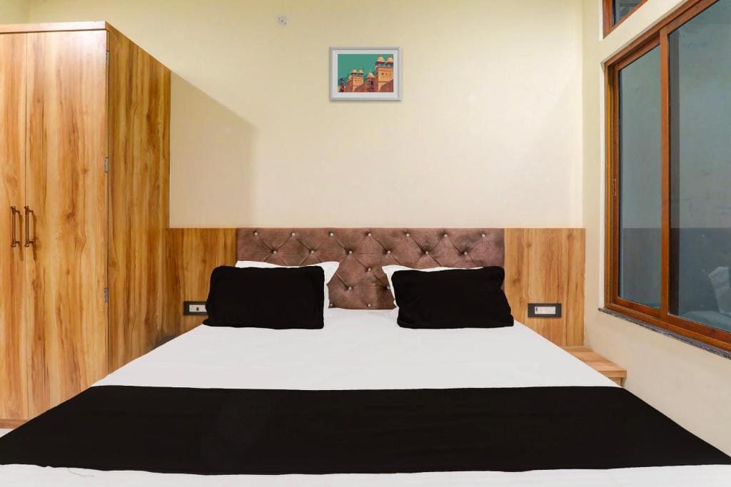 Classic Triple Room room - Image 3