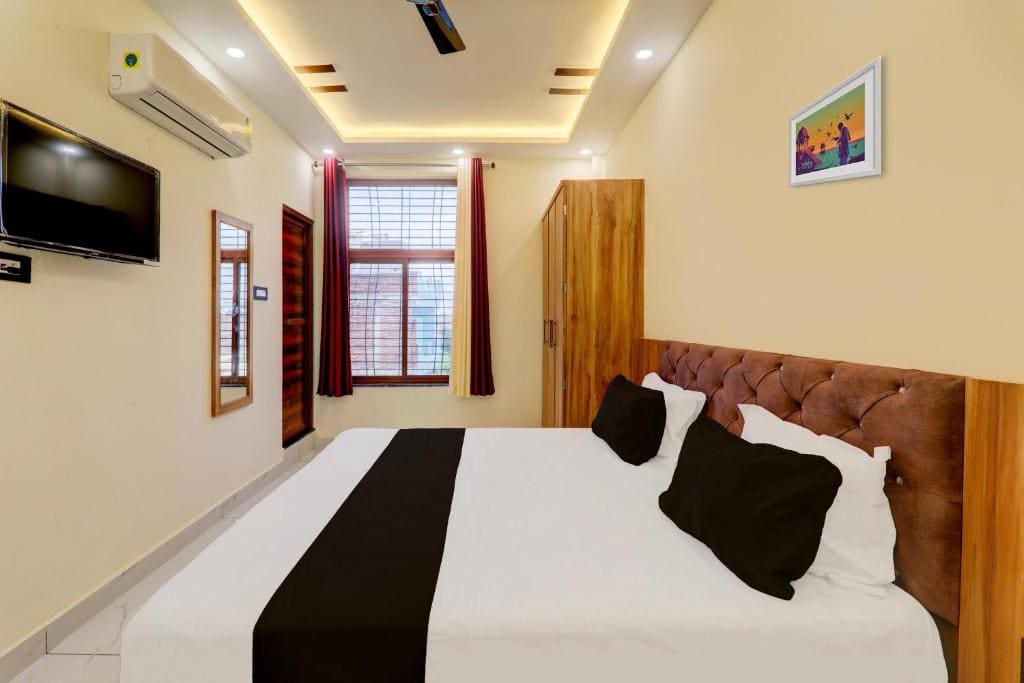 Classic Triple Room room - Image 2